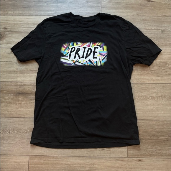 Pride T-Shirt - Picture 1 of 3
